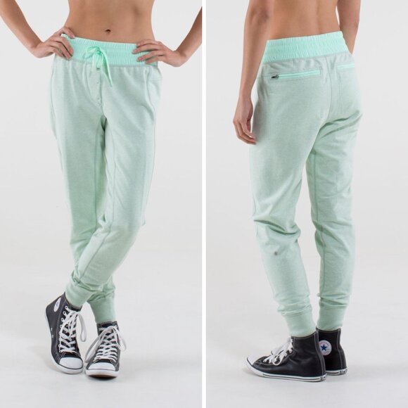 lululemon athletica Pants - Lululemon Happy Yin Year Sweatpant Jogger in Heathered Fresh Teal, Size 4